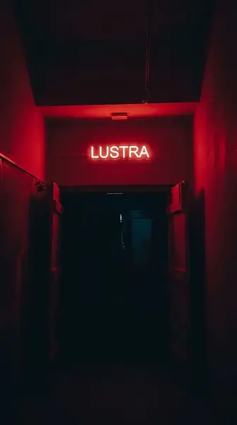 LUSTRA